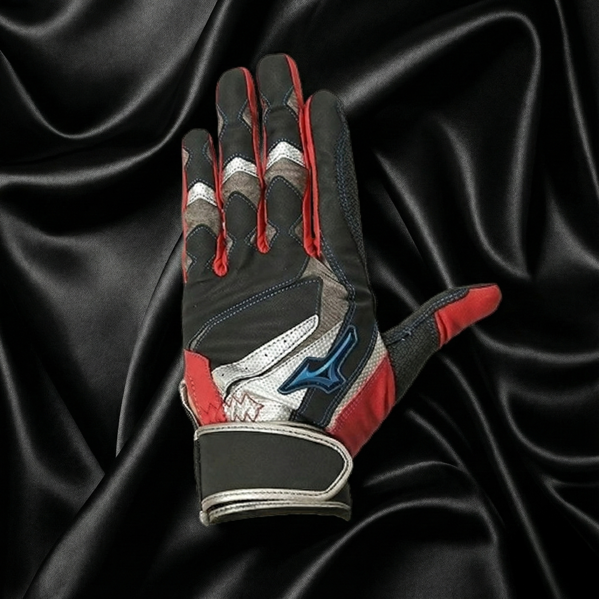 Mizuno WILLDRIVE BLUE Batting Gloves – Motion Drive Technology (Both Hands)