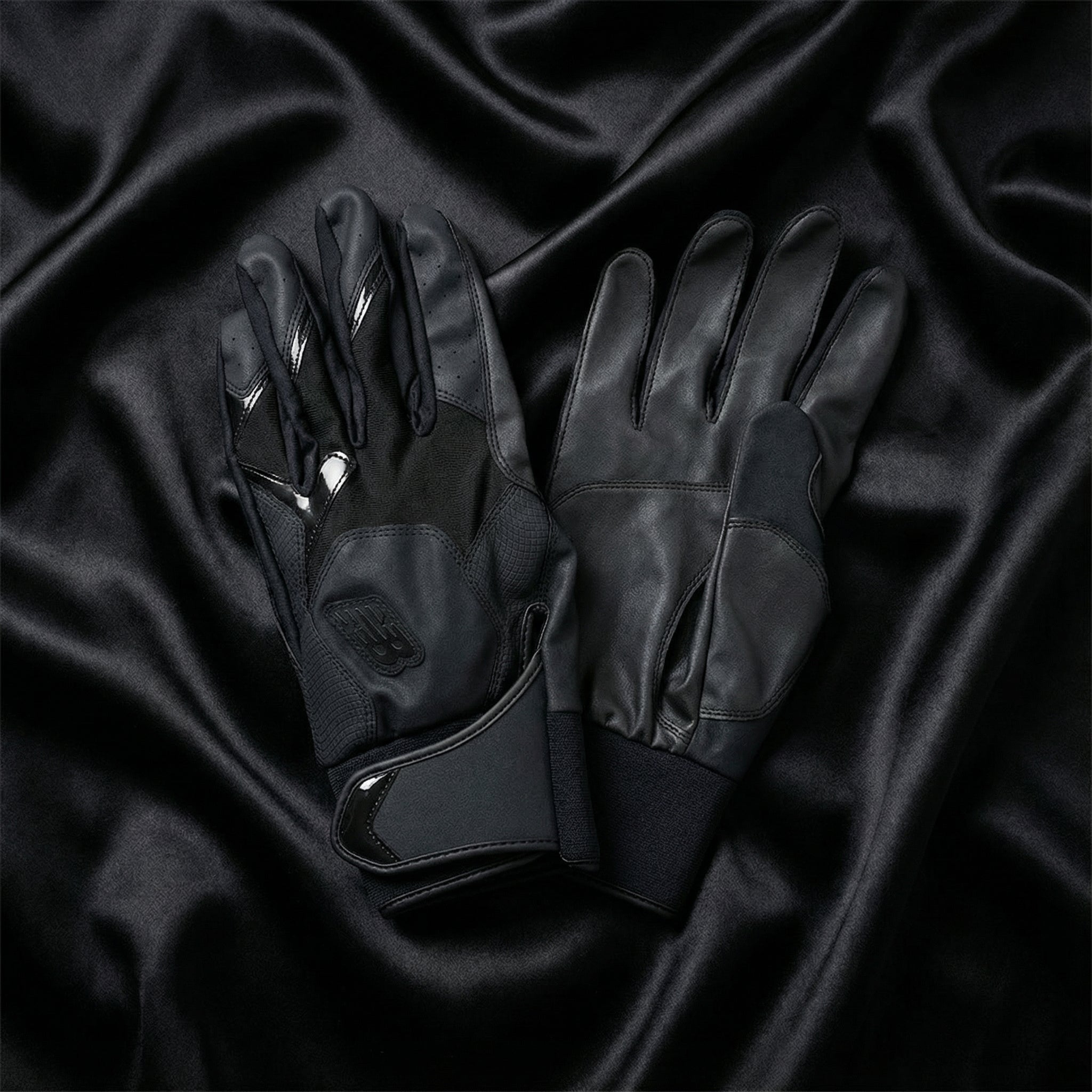 New Balance Washable Batting Gloves LAG45604 – Ohtani-Inspired High-Grip Model (Adult / Both Hands)